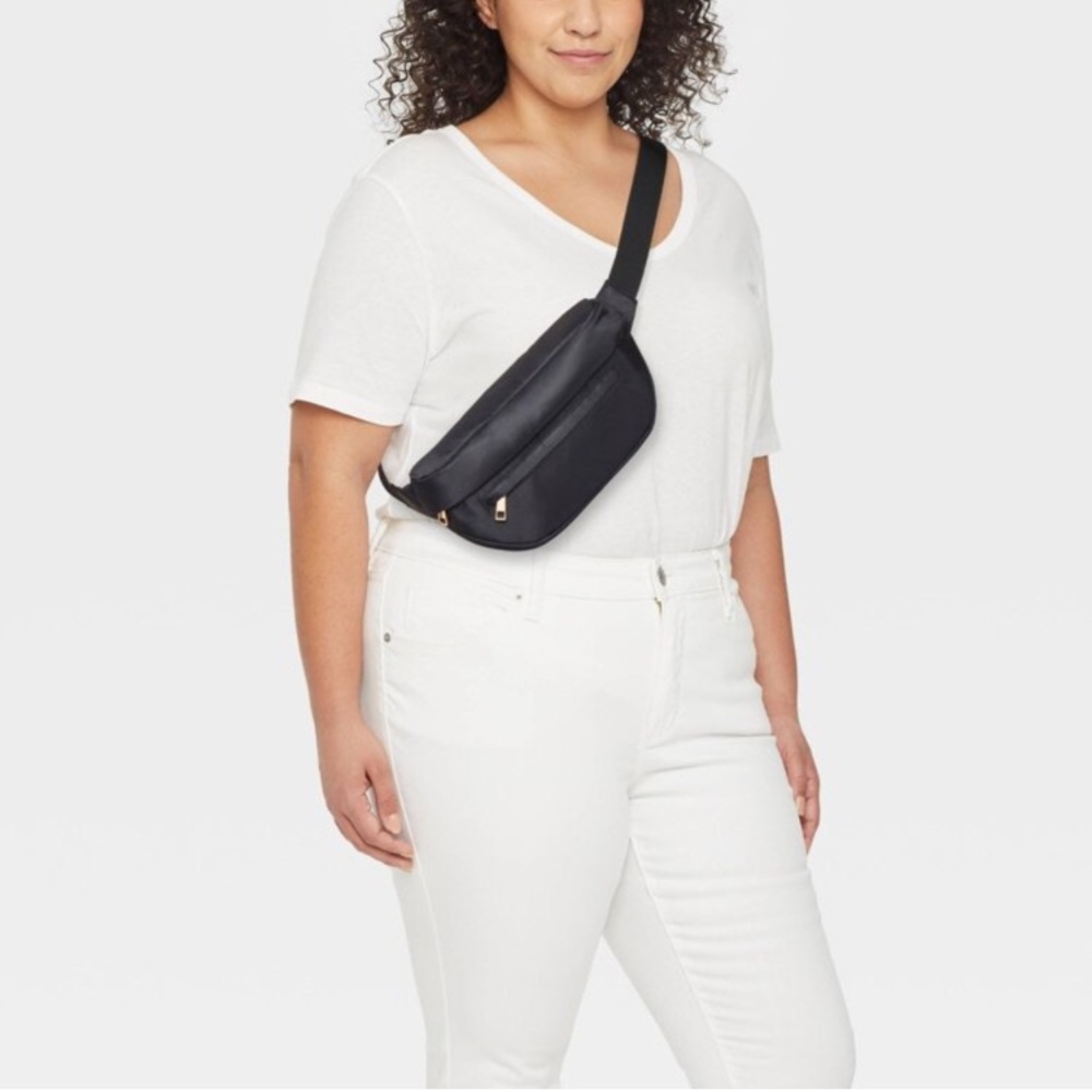 Black Crossbody Belt Bag - Sleek Everyday Carry